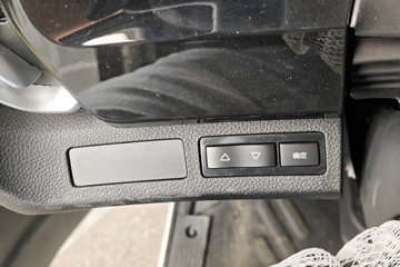 ���ǵ�Q3 6X4 ���綯ǣ���� ����452kWhͼƬ