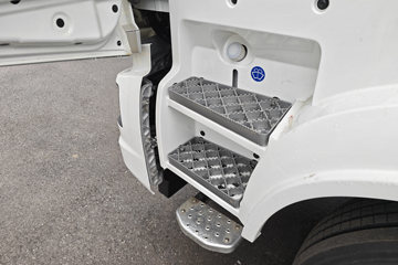 ���ǵ�Q3 6X4 ���綯ǣ���� ����452kWhͼƬ