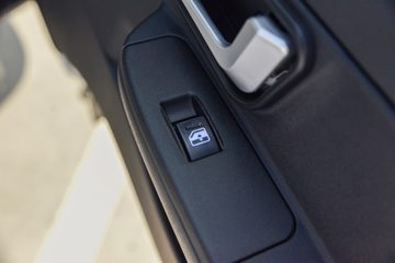 ����С����W17 1.6L���� 123���� ����5�� Һɲ 3.78���Ű�����΢��ͼƬ