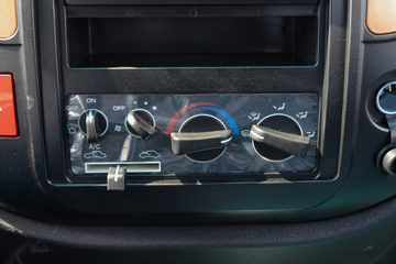 ����С����W17 1.6L���� 123���� ����5�� Һɲ 3.78���Ű�����΢��ͼƬ