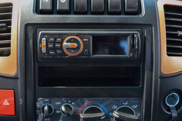 ����С����W17 1.6L���� 123���� ����5�� Һɲ 3.78���Ű�����΢��ͼƬ