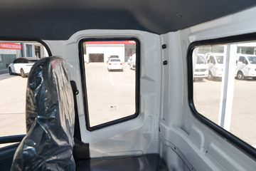 ����С����W17 1.6L���� 123���� ����5�� Һɲ 3.78���Ű�����΢��ͼƬ