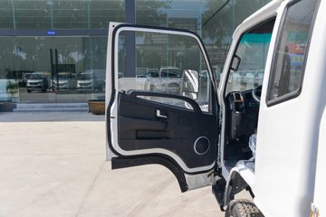 ����С����W17 1.6L���� 123���� ����5�� Һɲ 3.78���Ű�����΢��ͼƬ