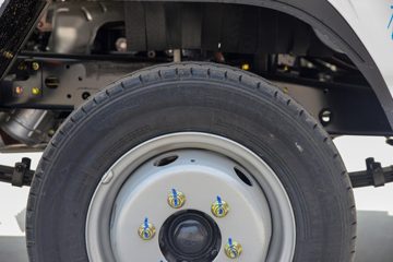 ����С����W17 1.6L���� 123���� ����5�� Һɲ 3.78���Ű�����΢��ͼƬ