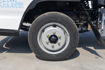 ����С����W17 1.6L���� 123���� ����5�� Һɲ 3.78���Ű�����΢��ͼƬ