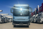 ŷ������3 4.3L���� 240���� 4X2 ��ʿ��8�� ǣ����ͼƬ