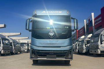 ŷ������3 4.3L���� 240���� 4X2 ��ʿ��8�� ǣ����ͼƬ