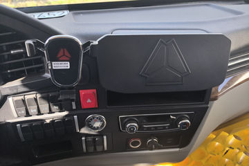 ����HOWO�Ῠͳ˧ 2.5L���� 180���� 12�� 4.15�׵��������ῨͼƬ