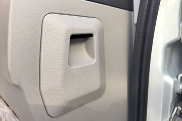 ����HOWO�Ῠͳ˧ 2.5L���� 180���� 12�� 4.15�׵��������ῨͼƬ