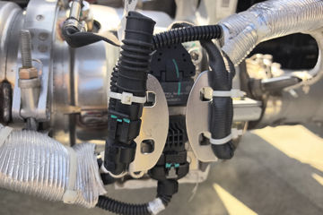 ����HOWO�Ῠͳ˧ 2.5L���� 180���� 12�� 4.15�׵��������ῨͼƬ