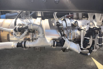 ����HOWO�Ῠͳ˧ 2.5L���� 180���� 12�� 4.15�׵��������ῨͼƬ