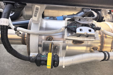����HOWO�Ῠͳ˧ 2.5L���� 180���� 12�� 4.15�׵��������ῨͼƬ