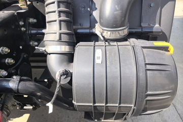 ����HOWO�Ῠͳ˧ 2.5L���� 180���� 12�� 4.15�׵��������ῨͼƬ