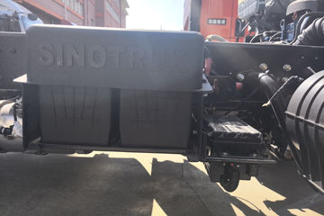 ����HOWO�Ῠͳ˧ 2.5L���� 180���� 12�� 4.15�׵��������ῨͼƬ