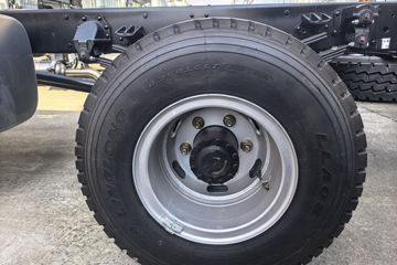 ����HOWO�Ῠͳ˧ 2.5L���� 180���� 12�� 4.15�׵��������ῨͼƬ