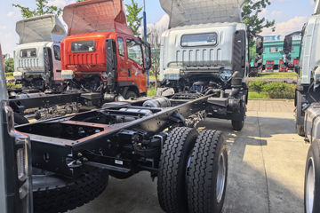����HOWO�Ῠͳ˧ 2.5L���� 180���� 12�� 4.15�׵��������ῨͼƬ