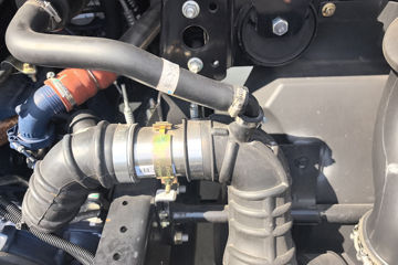 ����HOWO�Ῠͳ˧ 2.5L���� 180���� 12�� 4.15�׵��������ῨͼƬ