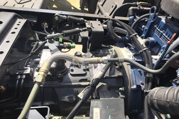 ����HOWO�Ῠͳ˧ 2.5L���� 180���� 12�� 4.15�׵��������ῨͼƬ