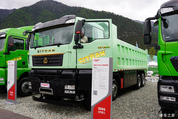 重汽汕德卡SITRAK G7S 8X4 8米纯电动自卸车 中国重汽600kWh
