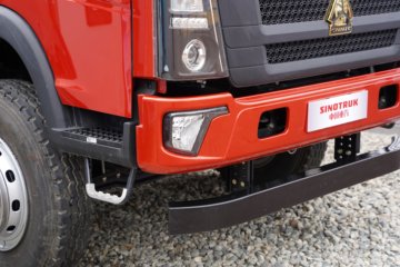 ����HOWO��ʿ 4.1L���� 200���� 4X2 ��ʿ��10�� 3.8���Ű���ж��ͼƬ