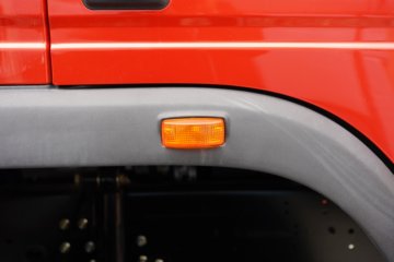 ����HOWO��ʿ 4.1L���� 200���� 4X2 ��ʿ��10�� 3.8���Ű���ж��ͼƬ