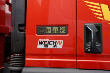 ����HOWO��ʿ 4.1L���� 200���� 4X2 ��ʿ��10�� 3.8���Ű���ж��ͼƬ