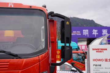 ����HOWO��ʿ 4.1L���� 200���� 4X2 ��ʿ��10�� 3.8���Ű���ж��ͼƬ