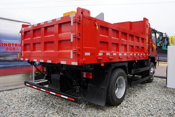 ����HOWO��ʿ 4.1L���� 200���� 4X2 ��ʿ��10�� 3.8���Ű���ж��ͼƬ