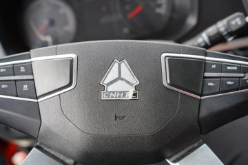 ����HOWO��ʿ 4.1L���� 200���� 4X2 ��ʿ��10�� 3.8���Ű���ж��ͼƬ