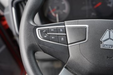 ����HOWO��ʿ 4.1L���� 200���� 4X2 ��ʿ��10�� 3.8���Ű���ж��ͼƬ