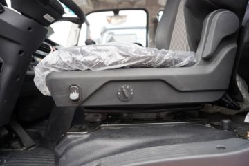 ����HOWO��ʿ 4.1L���� 200���� 4X2 ��ʿ��10�� 3.8���Ű���ж��ͼƬ