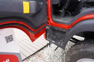 ����HOWO��ʿ 4.1L���� 200���� 4X2 ��ʿ��10�� 3.8���Ű���ж��ͼƬ