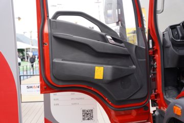 ����HOWO��ʿ 4.1L���� 200���� 4X2 ��ʿ��10�� 3.8���Ű���ж��ͼƬ