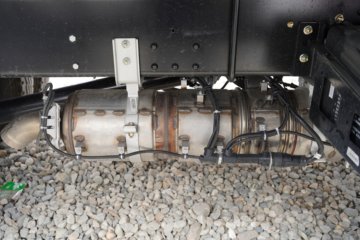 ����HOWO��ʿ 4.1L���� 200���� 4X2 ��ʿ��10�� 3.8���Ű���ж��ͼƬ