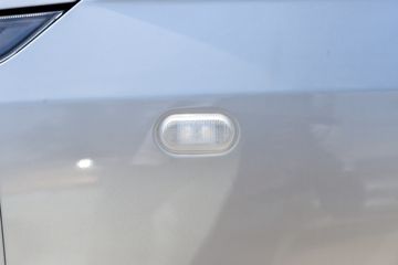 ����������С�� ��Ծ�� 3.355�׵��Ŵ��綯����΢�� ����ʱ��56kWhͼƬ