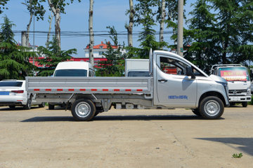 ����������С�� ��Ծ�� 3.355�׵��Ŵ��綯����΢�� ����ʱ��56kWhͼƬ