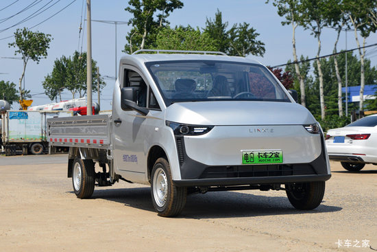 ����������С�� ��Ծ�� 3.355�׵��Ŵ��綯����΢�� ����ʱ��56kWh