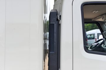����ȫ��˳�� ��׼�� 2.5L���� 136���� ������5�� 3.7�׵�����ʽ�ῨͼƬ