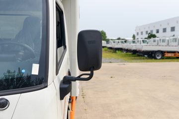 ����ȫ��˳�� ��׼�� 2.5L���� 136���� ������5�� 3.7�׵�����ʽ�ῨͼƬ