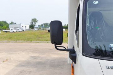 ����ȫ��˳�� ��׼�� 2.5L���� 136���� ������5�� 3.7�׵�����ʽ�ῨͼƬ