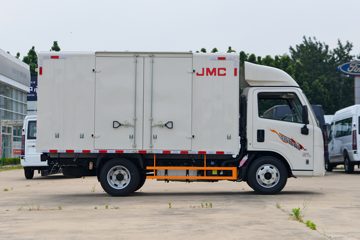 ����ȫ��˳�� ��׼�� 2.5L���� 136���� ������5�� 3.7�׵�����ʽ�ῨͼƬ