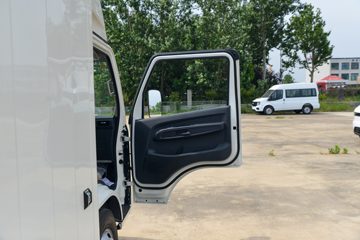 ����ȫ��˳�� ��׼�� 2.5L���� 136���� ������5�� 3.7�׵�����ʽ�ῨͼƬ