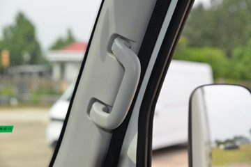 ����ȫ��˳�� ��׼�� 2.5L���� 136���� ������5�� 3.7�׵�����ʽ�ῨͼƬ