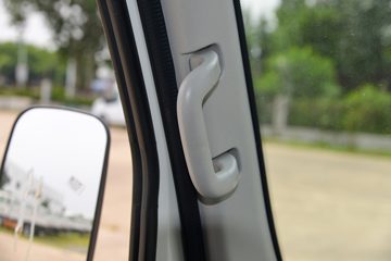 ����ȫ��˳�� ��׼�� 2.5L���� 136���� ������5�� 3.7�׵�����ʽ�ῨͼƬ