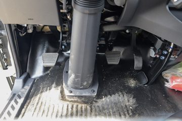 ����ȫ��˳�� ��׼�� 2.5L���� 136���� ������5�� 3.7�׵�����ʽ�ῨͼƬ