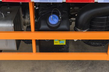 ����ȫ��˳�� ��׼�� 2.5L���� 136���� ������5�� 3.7�׵�����ʽ�ῨͼƬ