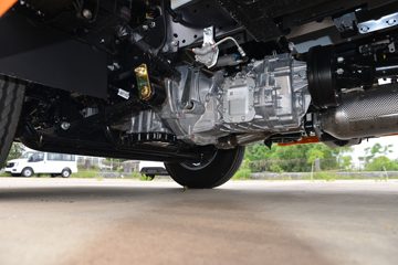����ȫ��˳�� ��׼�� 2.5L���� 136���� ������5�� 3.7�׵�����ʽ�ῨͼƬ