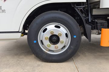 ����ȫ��˳�� ��׼�� 2.5L���� 136���� ������5�� 3.7�׵�����ʽ�ῨͼƬ