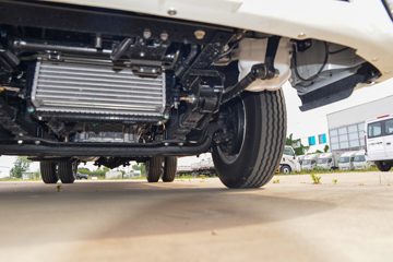 ����ȫ��˳�� ��׼�� 2.5L���� 136���� ������5�� 3.7�׵�����ʽ�ῨͼƬ