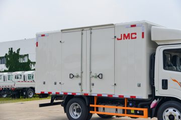 ����ȫ��˳�� ��׼�� 2.5L���� 136���� ������5�� 3.7�׵�����ʽ�ῨͼƬ